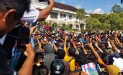Protes Kenaikan Tiket Masuk TN Komodo, Pelaku Pariwisata Datangi Bupati Manggarai Barat<