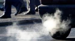 Aktivis Lingkungan Kempiskan Puluhan Mobil SUV di Jalan, Alasannya Biang Polusi Udara 