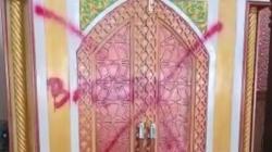 Astagfirullah, Mimbar Masjid Agung Meulaboh Dicoret-coret OTK