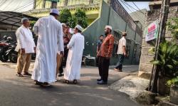 Penampakan Simpatisan Habib Rizieq Kawal Ketat Tiap Sudut Petamburan