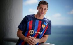 Barcelona Kesulitan Jual Jersey Robert Lewandowski, Ada Masalah Apa?