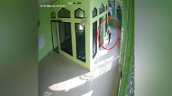 Pencuri Seret Kotak Amal ke Pojok Masjid Al Haq Bungursari untuk Hindari Kamera CCTV
