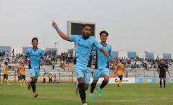 Persela Menang Telak Atas Gresik United, Fakhri Husaini Puji Para Pemain