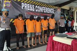 Tagar Bebaskan 5 Warga DlY Tersangka Kericuhan Suporter Bola Trending di Medsos