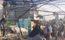 Terdampak Bangunan Roboh, 2 Jalan di Johar Baru Ditutup Sementara