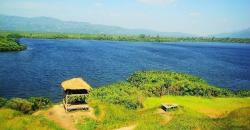 Pesona Danau Suoh Miliki Air yang Jernih, Berwarna Biru Pekat saat Dilihat dari Jauh