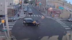 Anggota DPRD Kota Ini Tancap Gas usai Tabrak Pengantar Makanan di Jalan