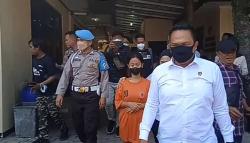 Wanita Muda Garut Umbar Aurat Bintangi Iklan Judi Slot, Dibayar Rp500.000 per Bulan