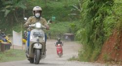 Jajal Vespa Primavera S 150 di Jalanan Menanjak dan Curam, Sempat Dibuat Deg-degan