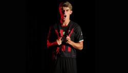 Resmi! Charles De Ketelaere Diperkenalkan AC Milan