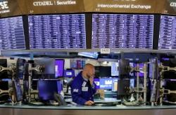 Wall Street Ditutup Bervariasi, Nasdaq dan S&P 500 Anjlok Imbas Tekanan Saham Teknologi 