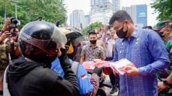 Bobby Nasution dan Forkopimda Bagikan 10 Juta Bendera Merah Putih, Ini Harapannya