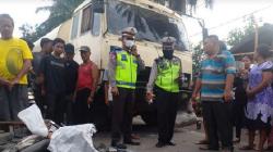 Kecelakaan Maut, Pemotor Perempuan Bonceng Tiga Tewas Tabrak Truk di Deliserdang