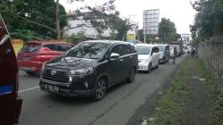 Weekend, Lembang KBB Diserbu Wisatawan, Ini Titik-Titik Kepadatan Kendaraan<