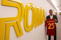 Wijnaldum Ungkap Alasan Gabung AS Roma, Ada Peran Mo Salah