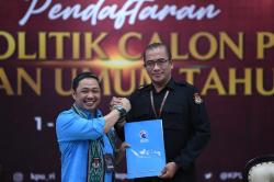 Anis Matta dan Jajaran Pengurus Daftarkan Partai Gelora ke KPU