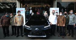 Toyota Siapkan Mobil Listrik Mewah Lexus UX300e untuk Kendaraan KTT G20