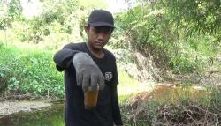 Air Lindi TPA Cikolotok Purwakarta Cemari Sawah, Petani Khawatir Gagal Panen<