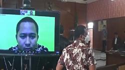 Kuasa Hukum Doni Salmanan Bacakan Eksepsi, Nilai Dakwaan JPU Tidak Cermat<
