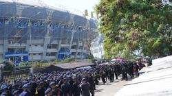 2.674 Personel Polri-TNI Dikerahkan Amankan Laga Persib vs Dewa United di GBLA Bandung<