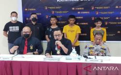 Polisi Kejar 3 Pemuda Desa Asal OKI yang Kuras Rekening Warga Cimahi<