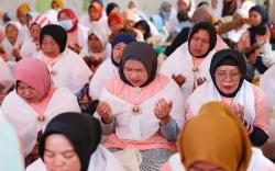Ratusan Ibu-ibu di Garut Jadi Relawan, Ingin Ganjar Pranowo Jadi Presiden 2024<