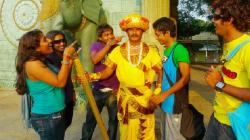 Abdul Aziz, Pria Asal India yang Bekerja sebagai Patung Hidup Selama 30 Tahun Lebih