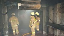 Kebakaran Pabrik Kayu di Jaktim Diduga akibat Korsleting Listrik, Kerugian Rp200 Juta