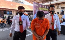 Diduga Korupsi Dana Desa hingga Tak Gaji Pegawai, Eks Kades di Tapsel Ditangkap