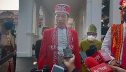 Jokowi Berpakaian Adat Buton Sultra Dolomani di Upacara HUT ke-77 RI