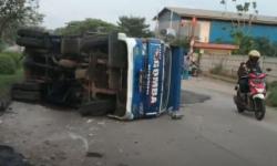 Suami Istri di Cilegon Tewas Terlindas Truk Mundur gegara Tak Kuat Nanjak