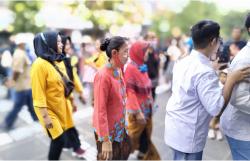 50 Tahun Jadi Buruh Gendong Pasar Beringharjo, Wagiyem Baru Pertama Kali Ikut Upacara Bendera