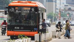Atasi Polusi, Pemprov DKI Jakarta Tambah 100 Unit Bus Listrik
