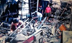Toko Sembako dan Kafe di Banjarnegara Ludes Terbakar, Kerugian Ratusan Juta Rupiah<