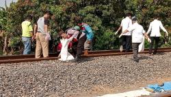 Wanita Paruh Baya Tewas Tertabrak Kereta lalu Terseret di Indramayu, Tubuh Hancur <