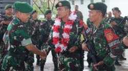 Pangdam XVI/Pattimura Sambut Kedatangan 500 Prajurit Satgas Yonarmed 1 Kostrad di Maluku