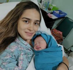 Yasmine Wildblood Melahirkan Anak Ketiga, Suami: Selamat Datang Penerus Soerjosoemarno