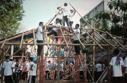 Fakultas Seni Rupa ISI Yogyakarta Ajarkan Mahasiswa Baru Konsep Seni Lewat Bangunan Joglo<