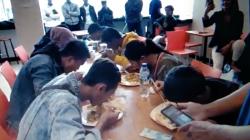  Tarik Minat Pengunjung, Kedai di Wonosobo Ini Gelar Lomba Makan Mi Pedas Berhadiah Rp1 Juta