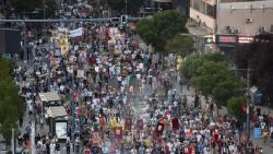 Ribuan Orang Kristen Serbia Turun ke Jalan, Tolak Pertemuan Akbar LGBT 