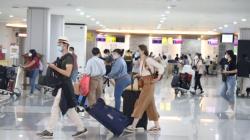 Catat Ini Aturan Baru Naik Pesawat ke Bali, Usia 18 Tahun ke Atas Wajib Vaksin Booster<