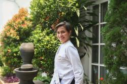 Inspiratif, Ratih Soe Kosasie Jadi Finalis Tertua di Ajang Mrs Worldwide Indonesia 2022 