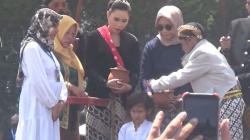 Ikut Prosesi Potong Rambut di Dieng, Anak Gimbal Minta Syarat Mainan hingga Kulkas 2 Pintu