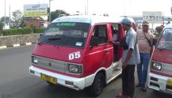 Tuntut Penyesuaian Tarif, Sopir Angkot di Purwakarta Sweeping Angkutan Umum<