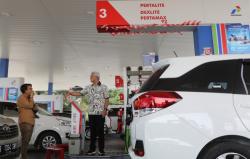 Sidak SPBU di Jalur Pantura, Ganjar Terkejut Dapati Mobil Bankir Isi BBM Bersubsidi