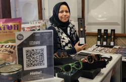 BRI Pamerkan Aksesoris Fesyen Daur Ulang di Tong Tong Fair 2022 Belanda