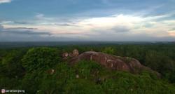 Pesona Bukit Batu Tumpang di Lampung, Fenomena Batu Raksasa yang Kini Jadi Tempat Wisata 
