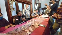 Uang Celengan Penjaga Sekolah di Solo untuk Naik Haji Rusak Dimakan Rayap, Jumlahnya Rp50 Juta