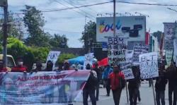 Tolak Kenaikan BBM, Ratusan Buruh dan Mahasiswa Geruduk DPRD Sulsel<