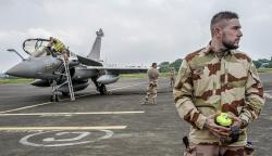 3 Pesawat Tempur Rafale Milik Angkatan Udara Prancis Mendarat di Lanud Halim